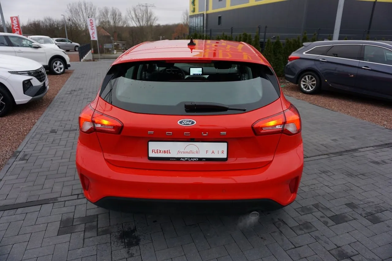 Ford Focus 1.0 EB Navi Sitzheizung LED  Image 5