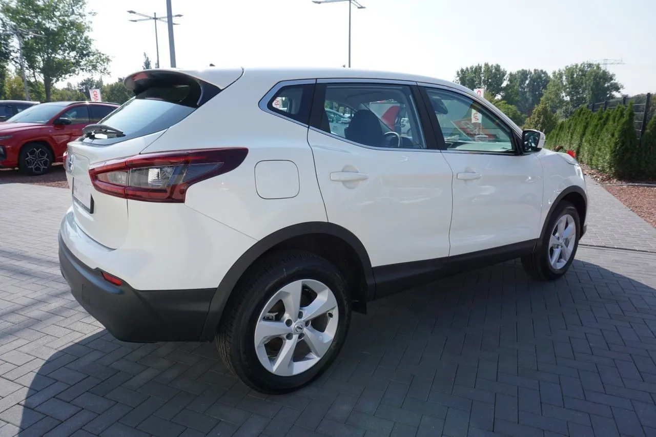 Nissan Qashqai 1.3 DIG-T...  Image 4