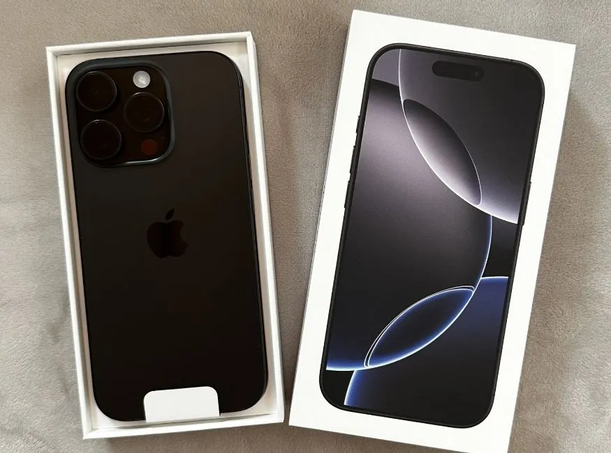 Apple iPhone 16 Pro Max | iPhone 16 Pro | iPhone 16 | iPhone Image 4