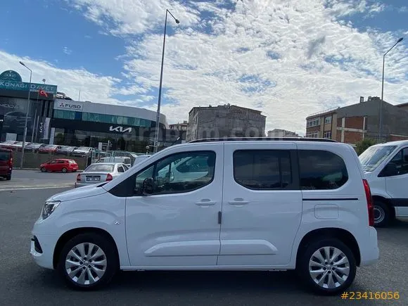 Opel Combo 1.5 CDTI Ultimate Image 4